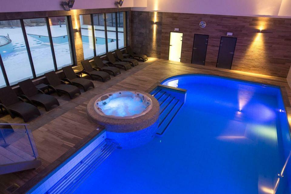 Apartament 4 Seasons- Basen Wewnetrzny,Jacuzzi,Sauna,Silownia I Kulkoland W Cenie!!! Kolobrzeg Dış mekan fotoğraf